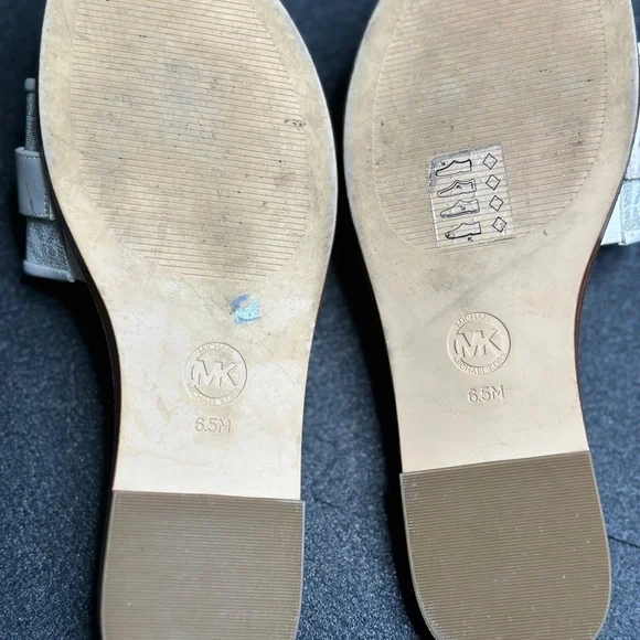 Michael Kors White and Gold Slide Sandals - Picture 4 of 5